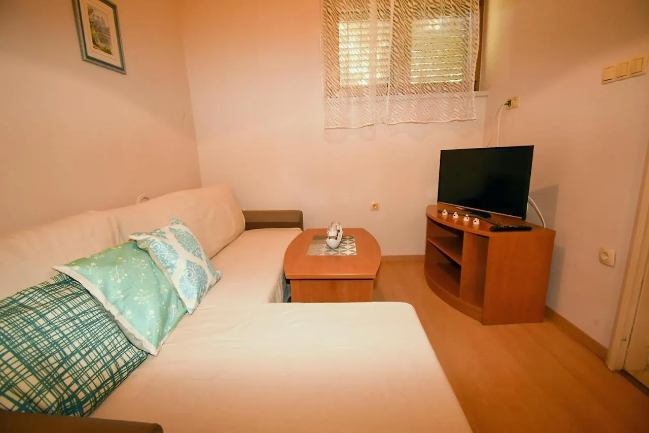 Pensjonat Apartments And Rooms With Parking Space Palit, Rab - 21755 Rab Town
