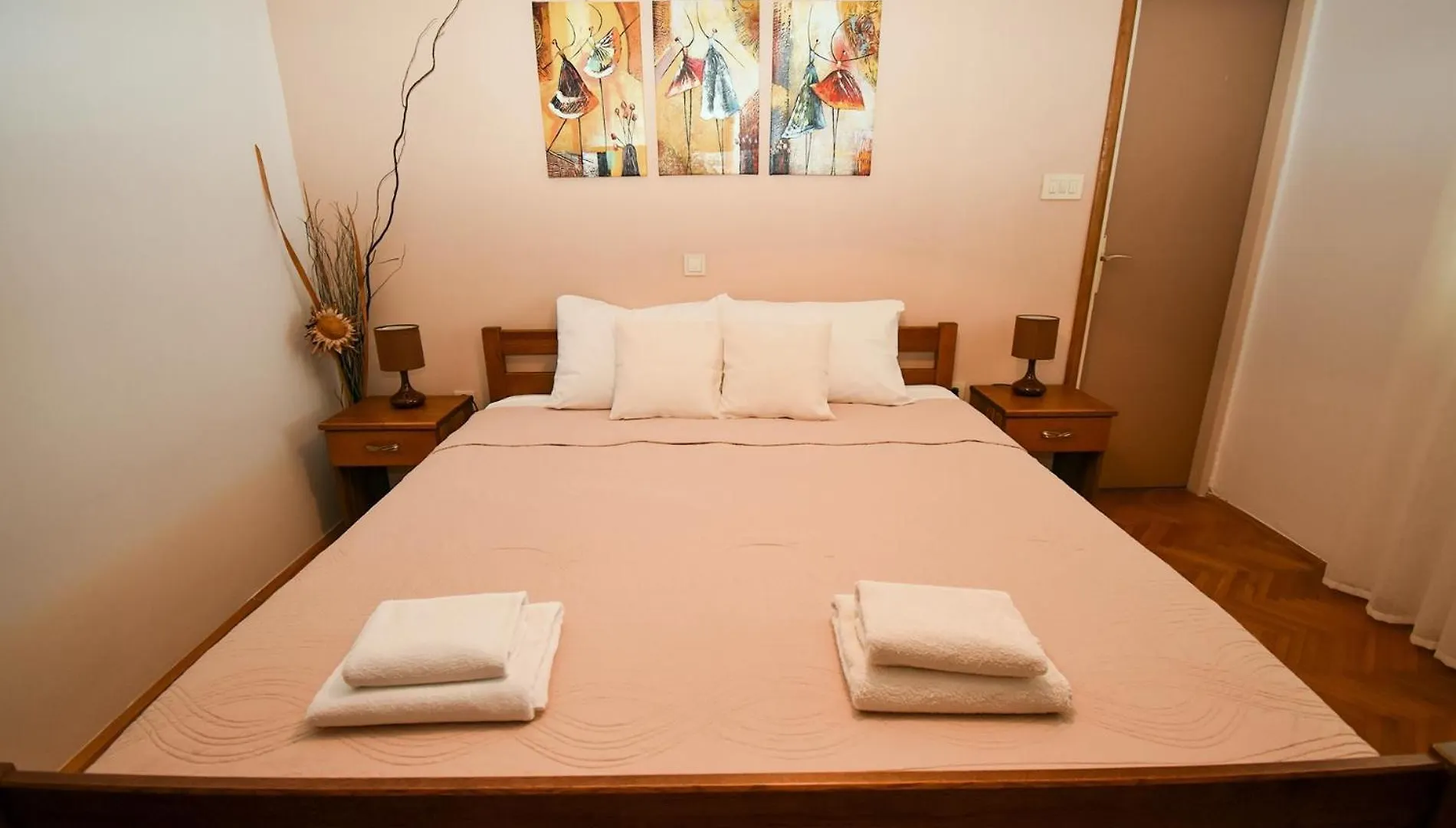 Pensjonat Apartments And Rooms With Parking Space Palit, Rab - 21755 Rab Town